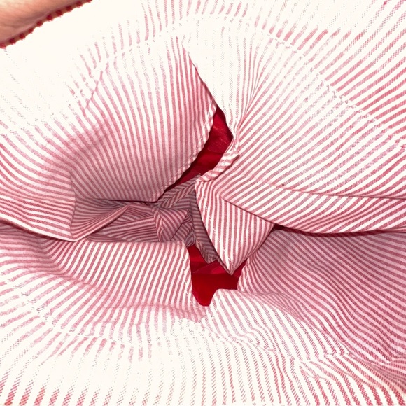 Tommy Hilfiger Floral Embroidered Tote Bag - Red and Tan - Picture 7 of 9